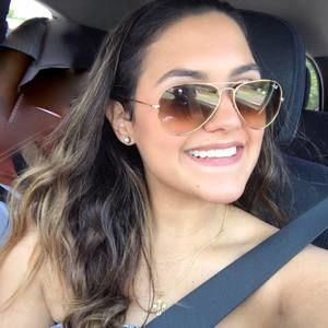 Meet your Posher, Vanessa